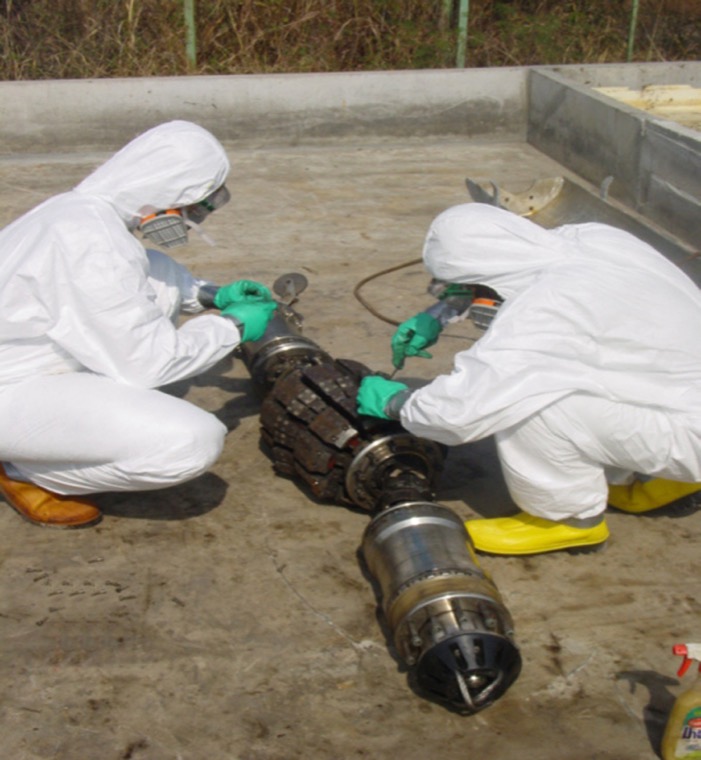 Decontamination of an intelligent pipeline inspection gauge