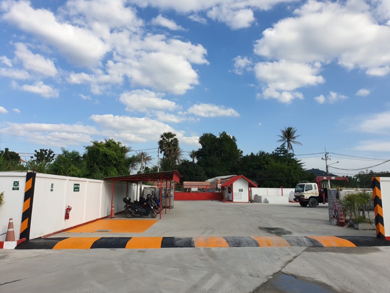 Bunded section of the concreted yard