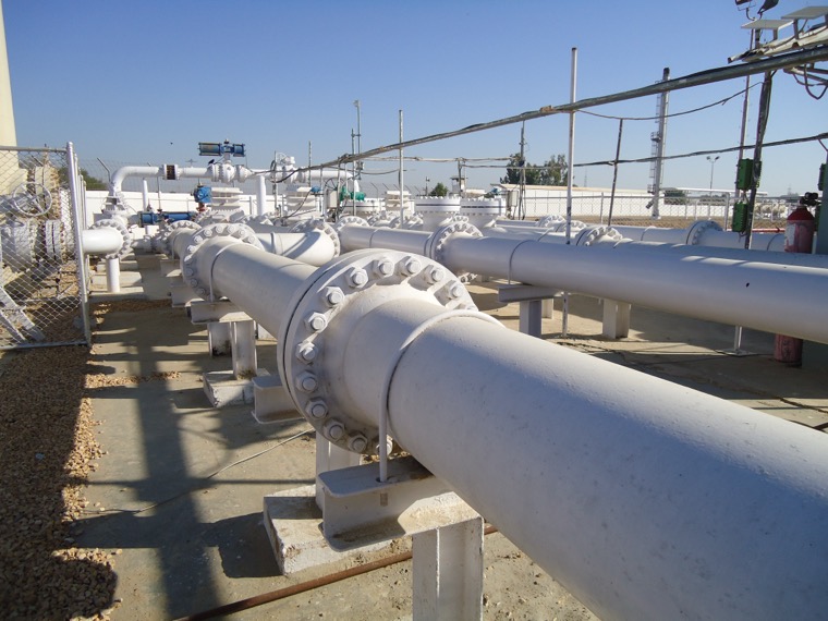 Gas pipeline and process plant
